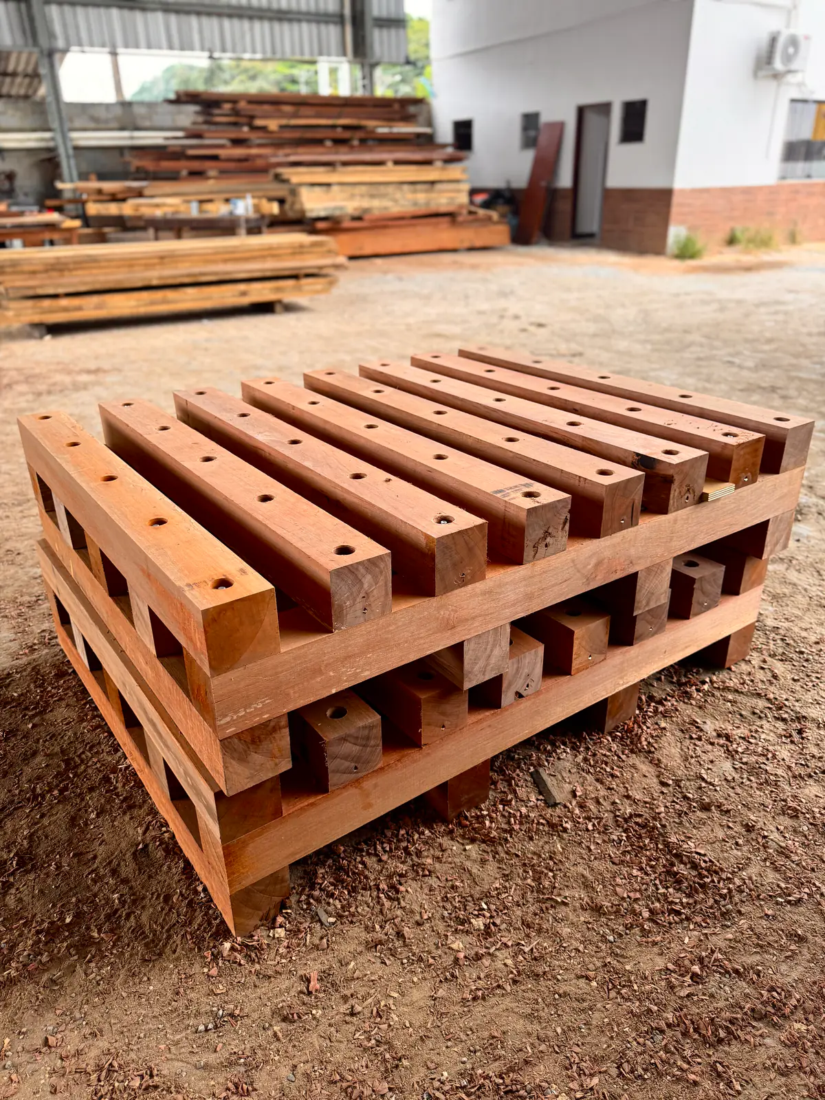 Reinforced industrial timber pallet